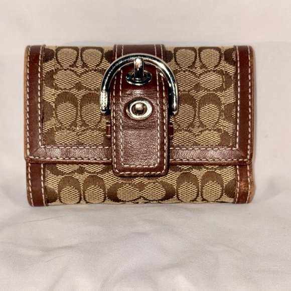 Vintage Coach Brown/Tan Signature Buckle Compact Wallet With Change Purse - Picture 1 of 3